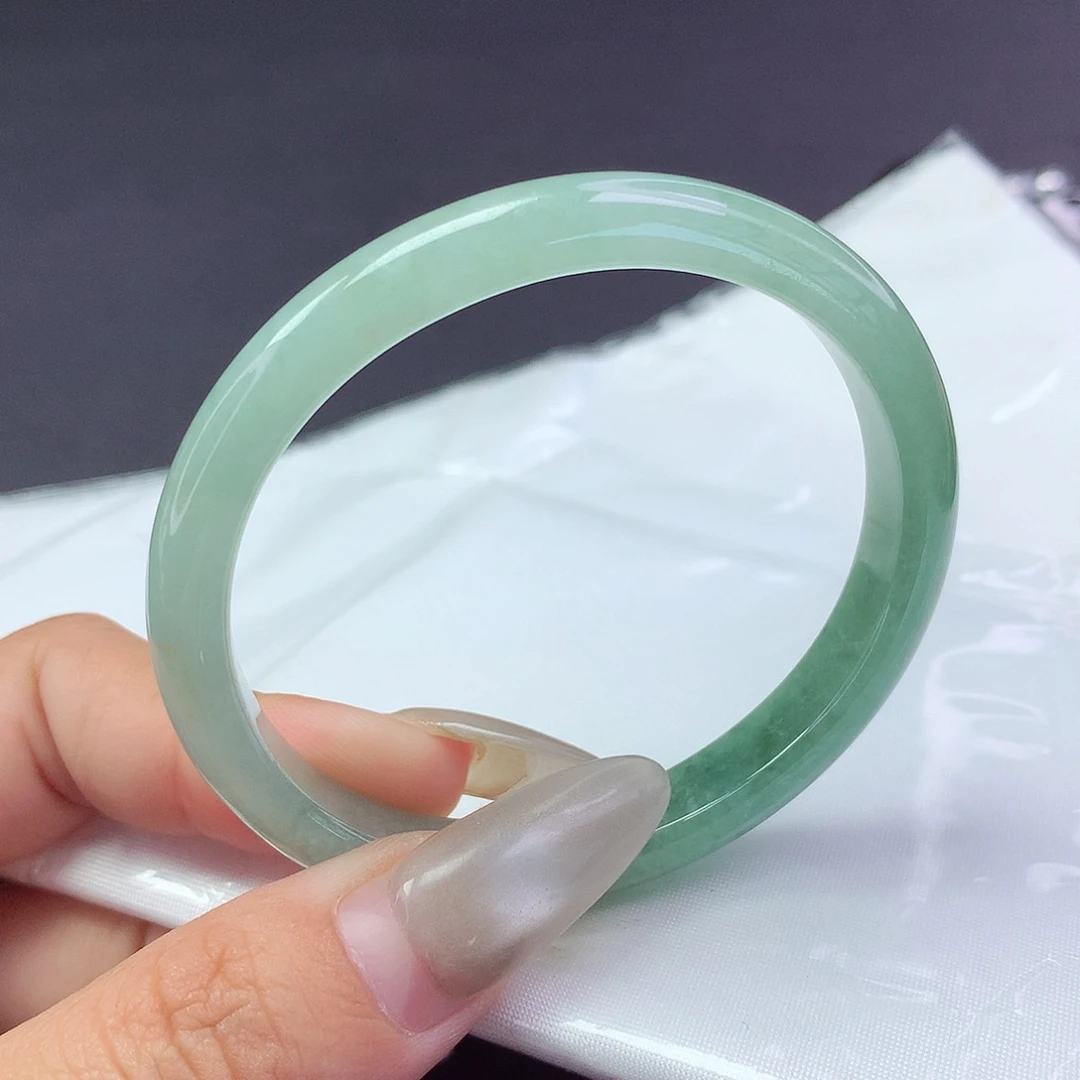 【闪购商品】翡翠手镯未镶嵌a1101005贵妃