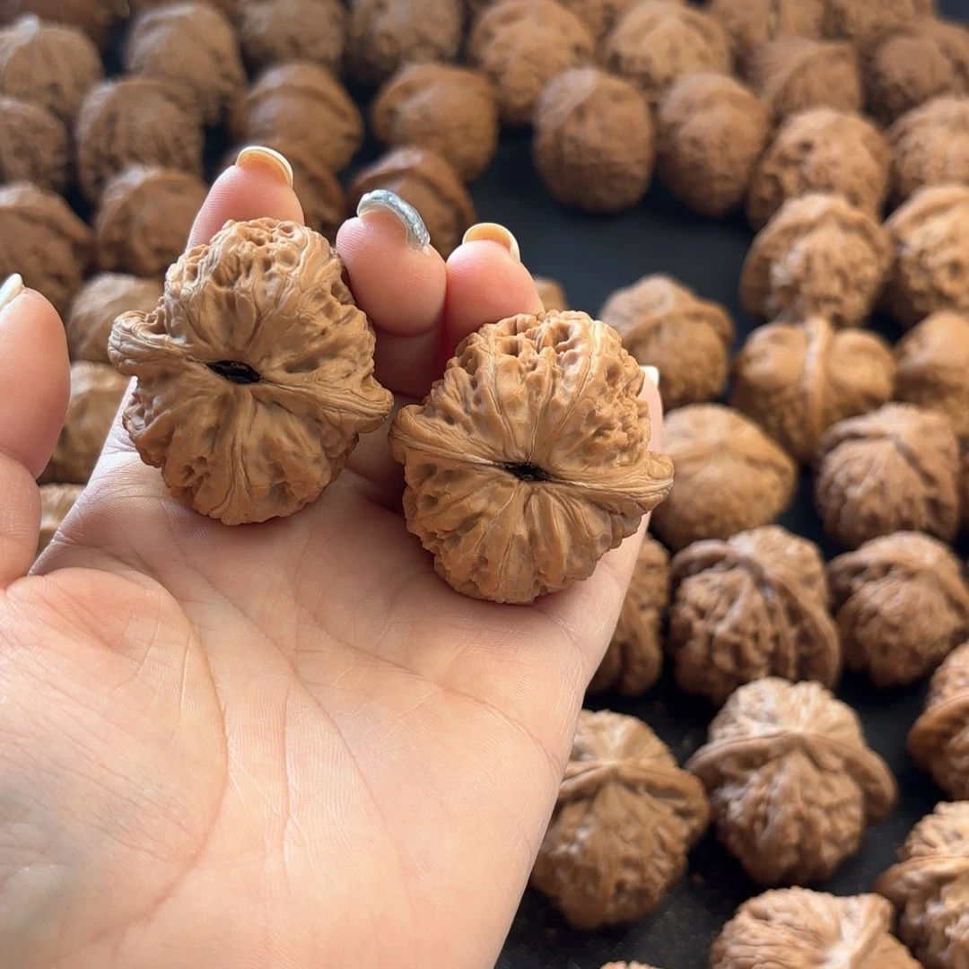 文玩核桃把件建**?元宝