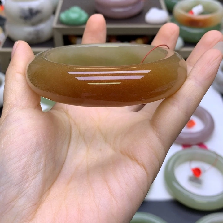 未镶嵌手镯石英质玉