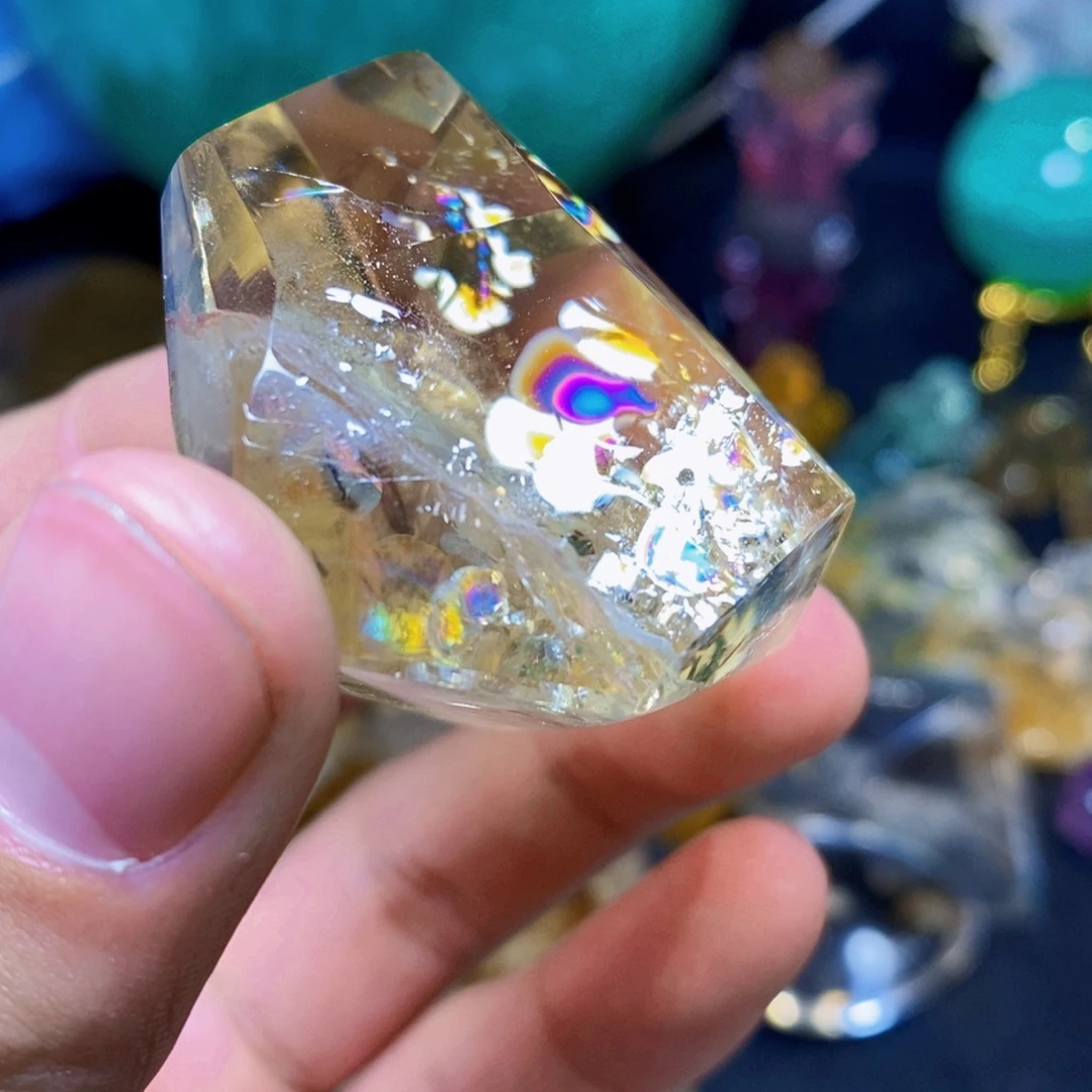水晶天然彩虹黄水晶随形未镶嵌