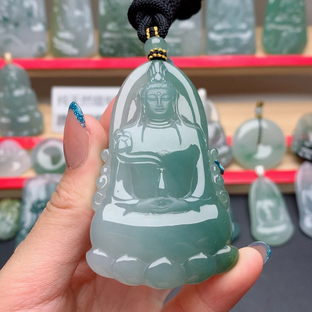 翡翠未镶嵌颈饰素衣