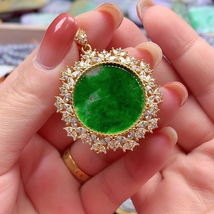 翡翠银S925镶嵌颈饰翡翠