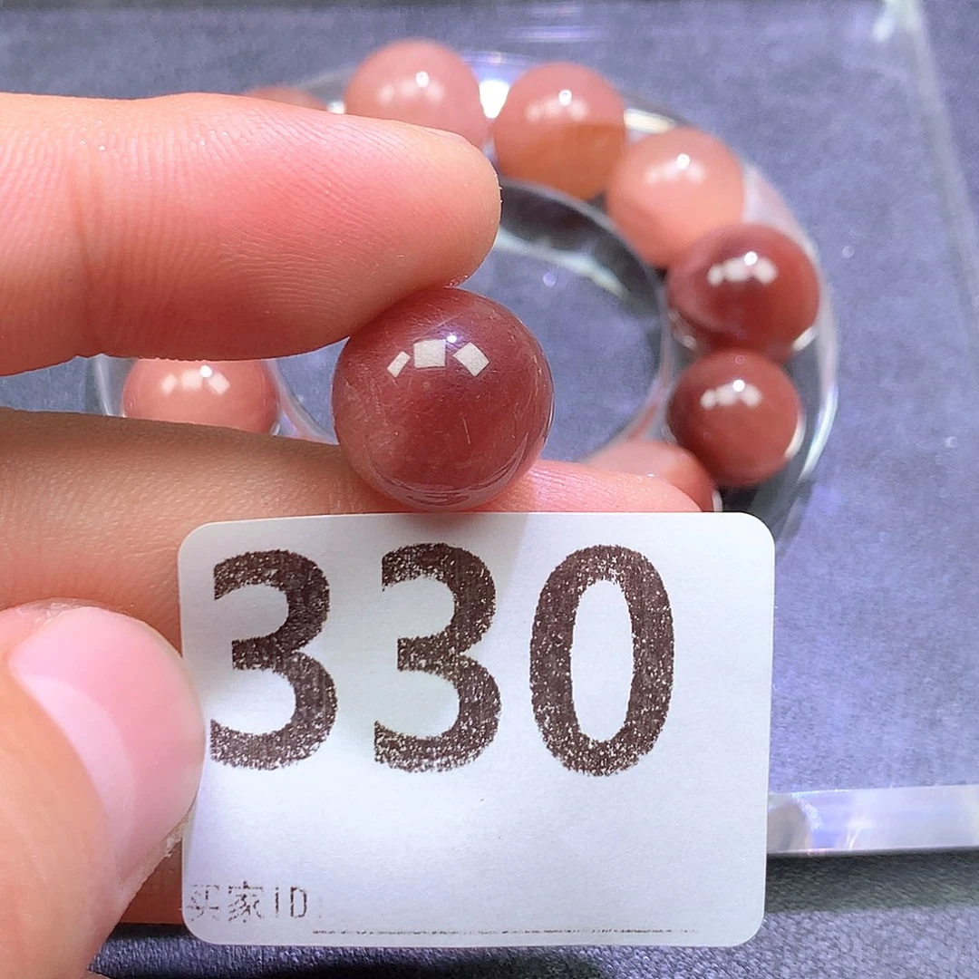 颈饰未镶嵌水晶?**秀
