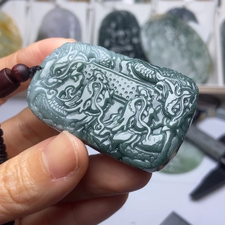 翡翠未镶嵌挂件翡翠