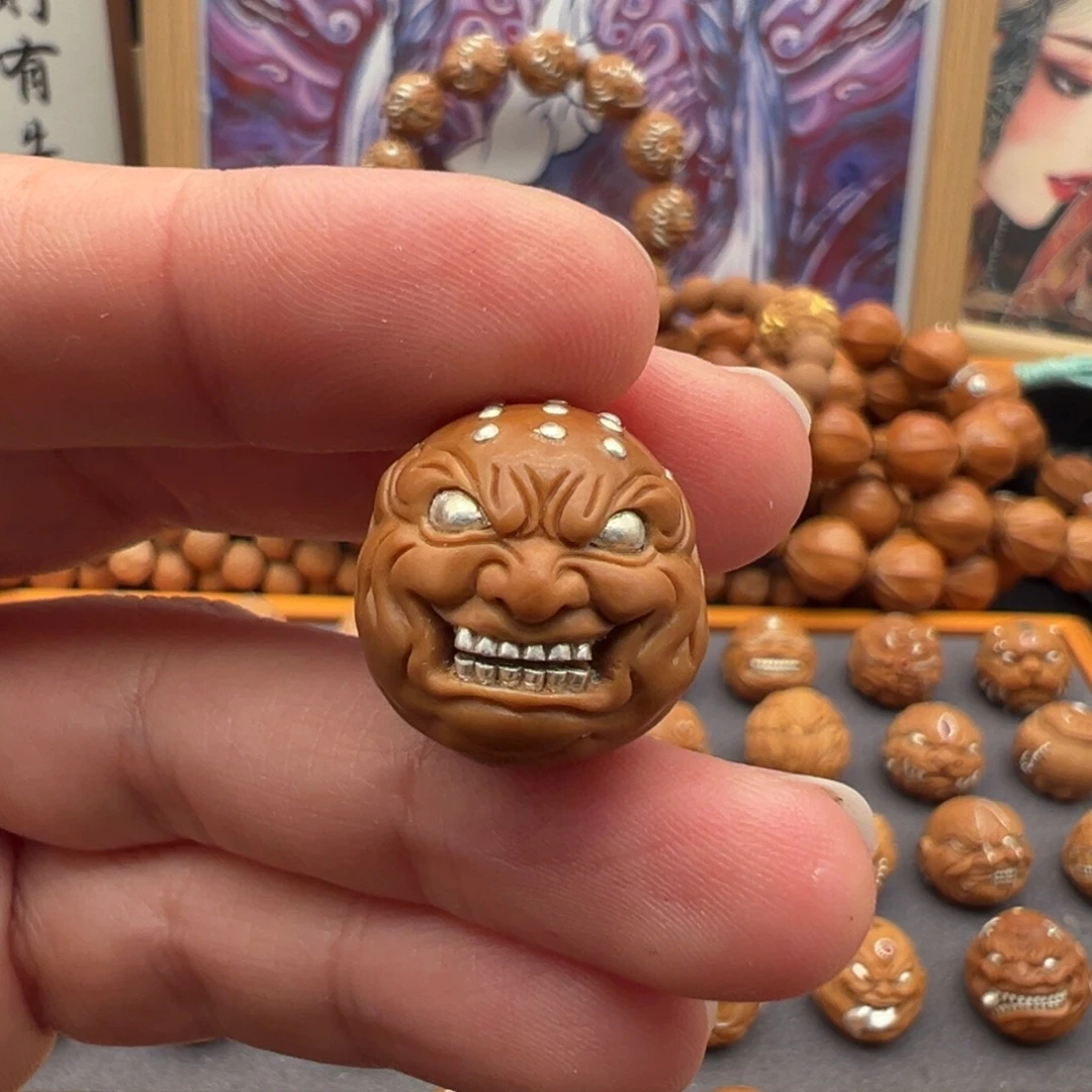 猴头核桃吊坠双面恶僧