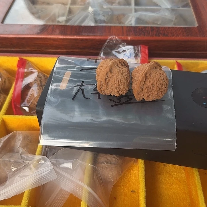 文玩核桃吊坠大*盘啦啦啦啦