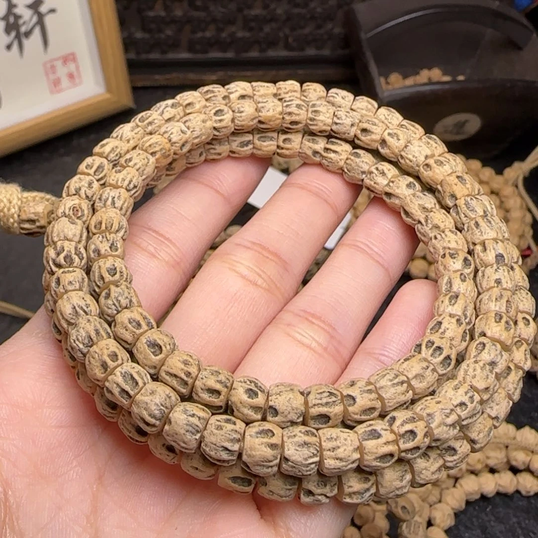 柏香籽/百香籽吊坠ღ****豆