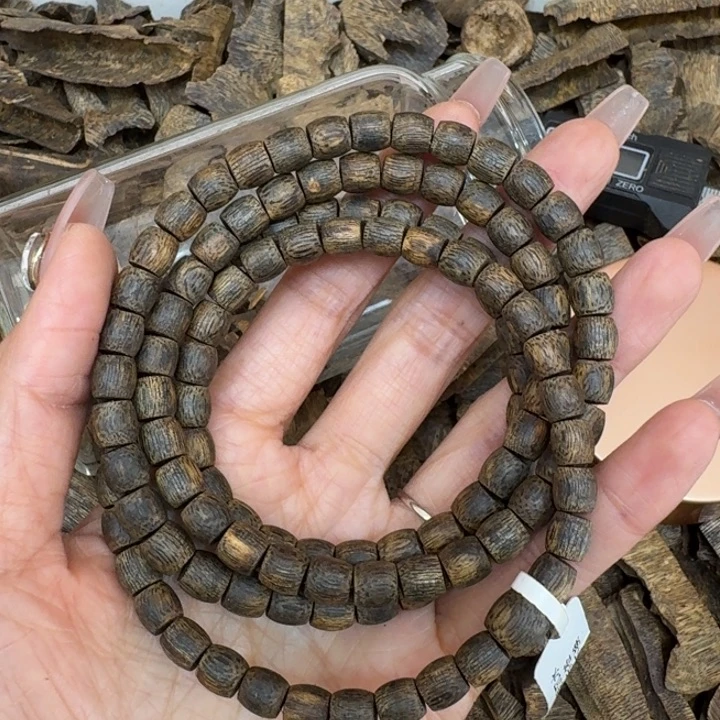 沉香手串佬**钻母沉水一条