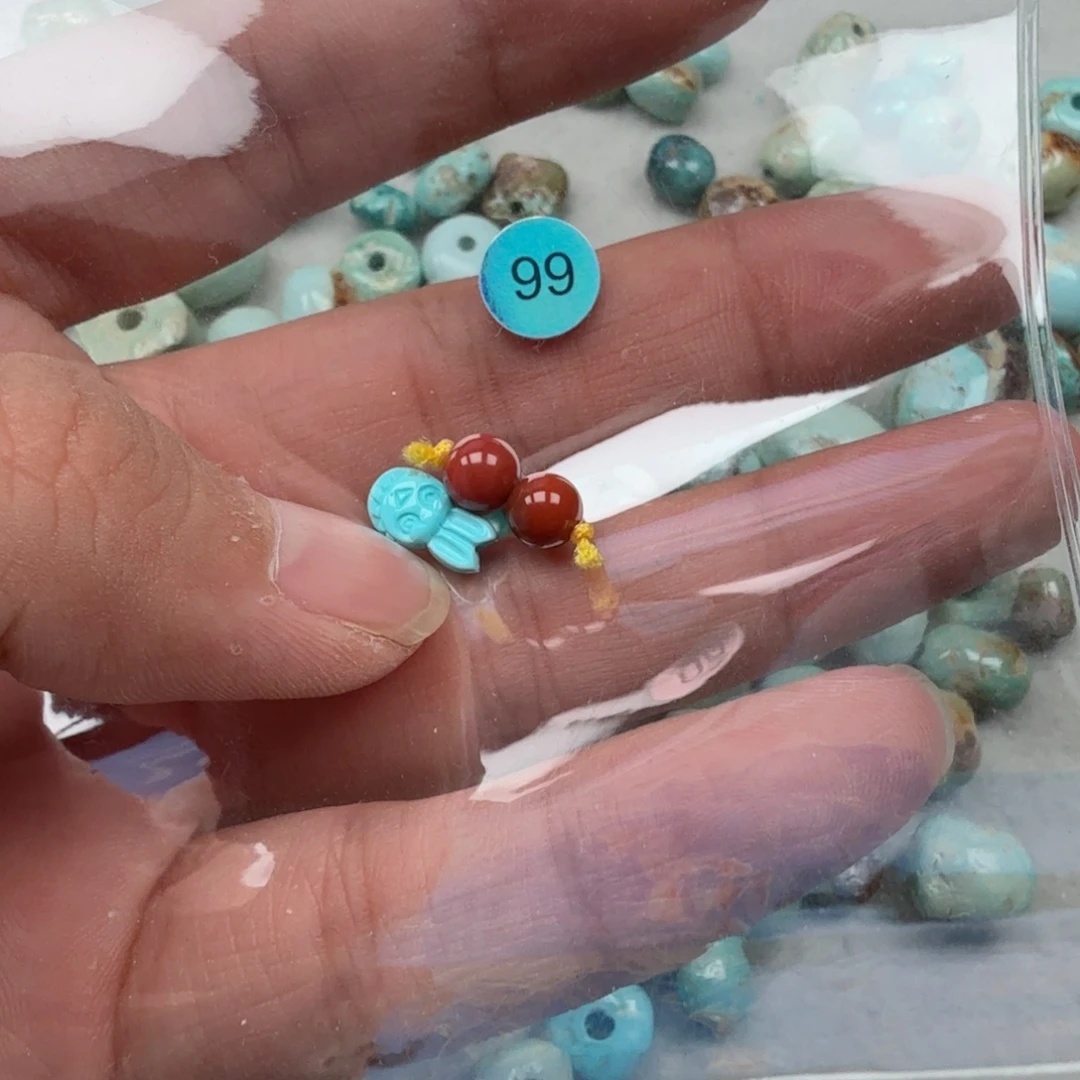 南红玛瑙未镶嵌珠宝奇石