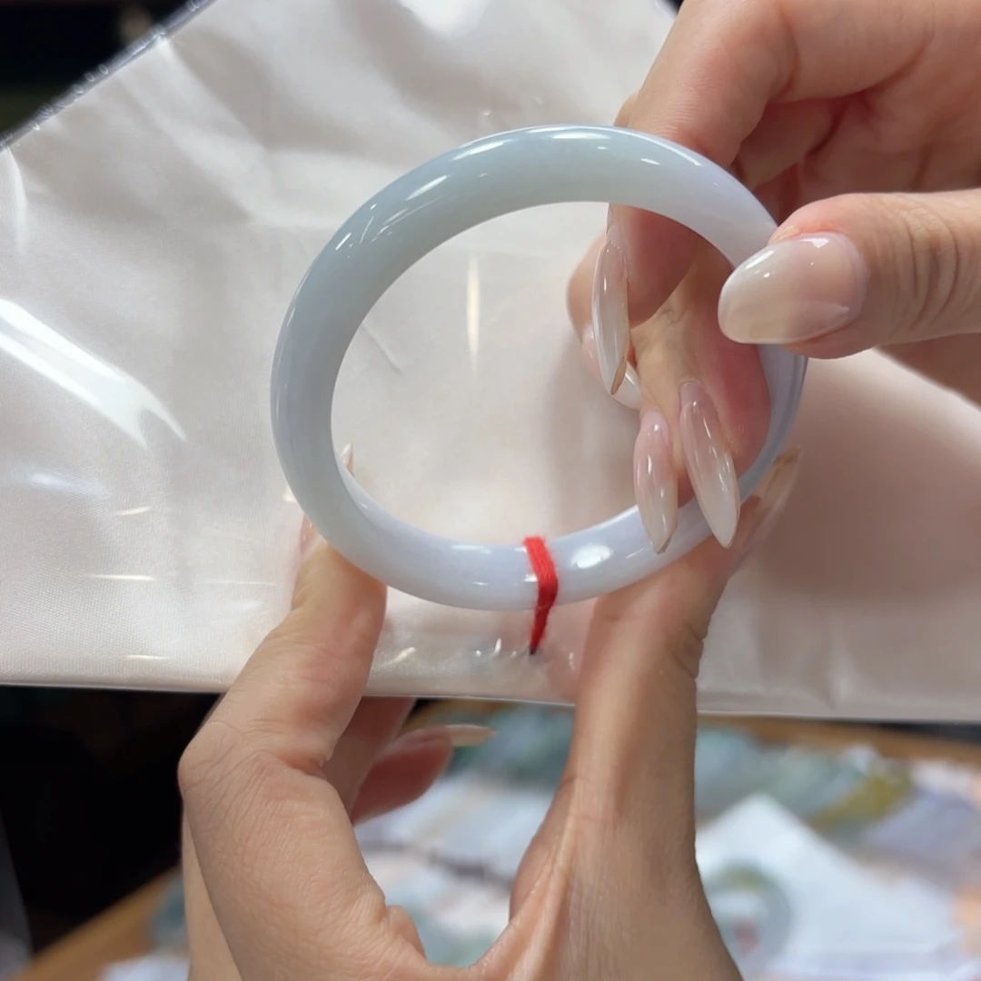 翡翠未镶嵌手镯翡翠