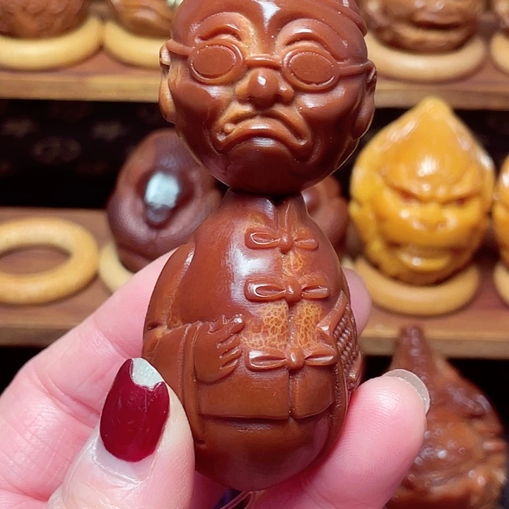 吊坠橄榄核账房先生