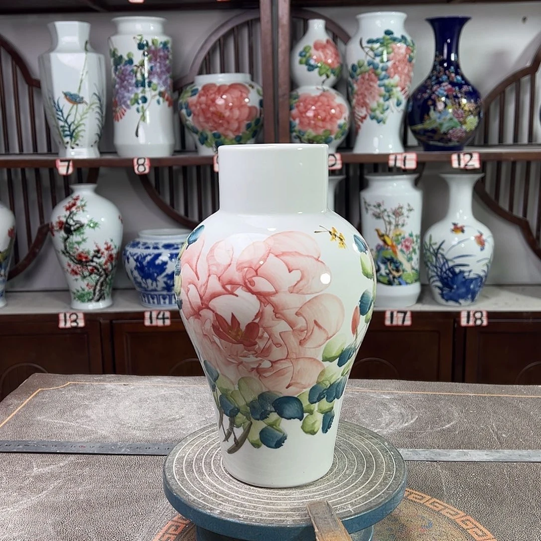 摆件陶景德镇陶瓷直红牡