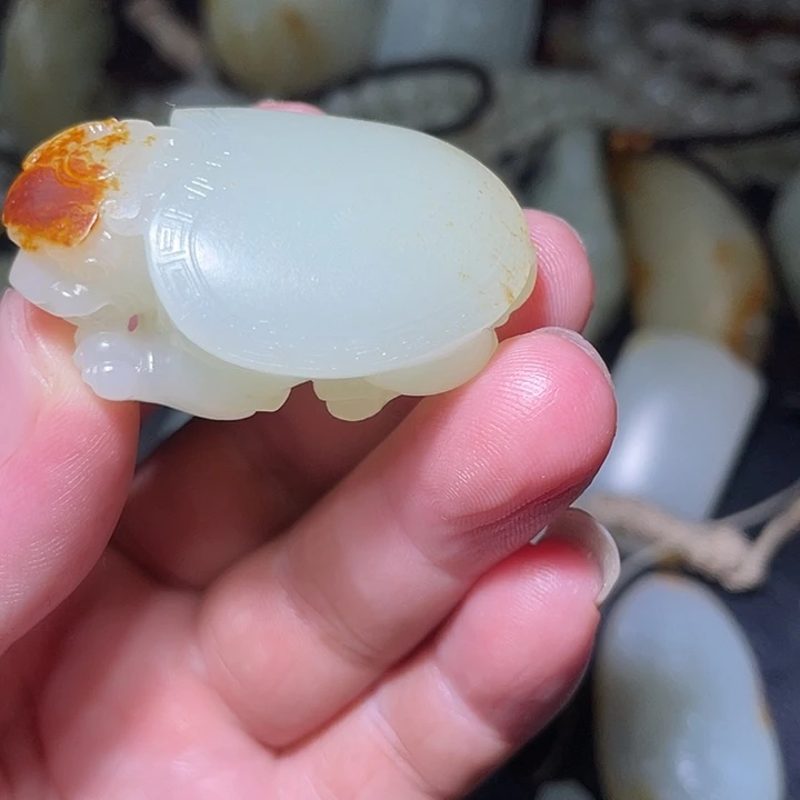 ,***_颈饰未镶嵌和田玉