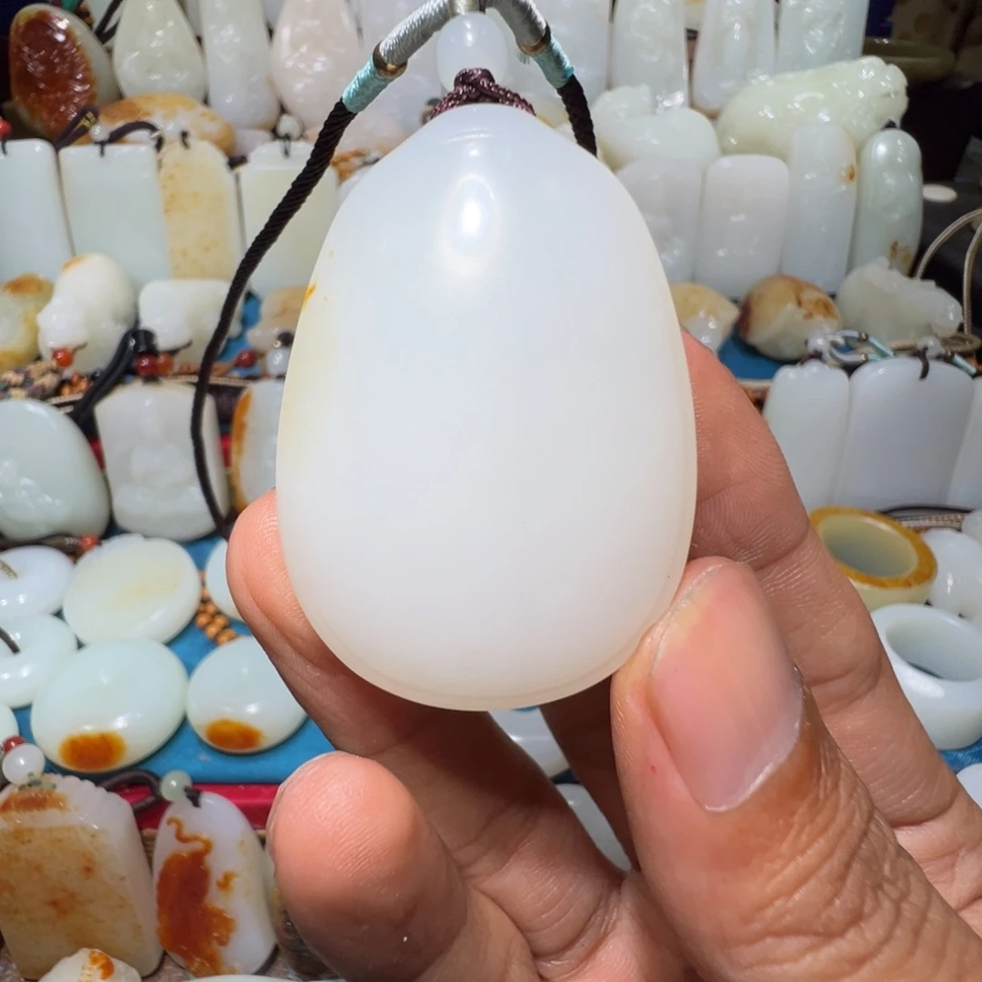 Y***凡和田玉未镶嵌吊坠(不含链)