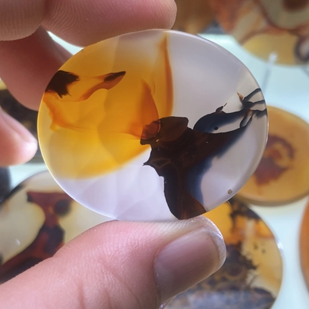 【闪购商品】玛瑙/玉髓颈饰未镶嵌云**生