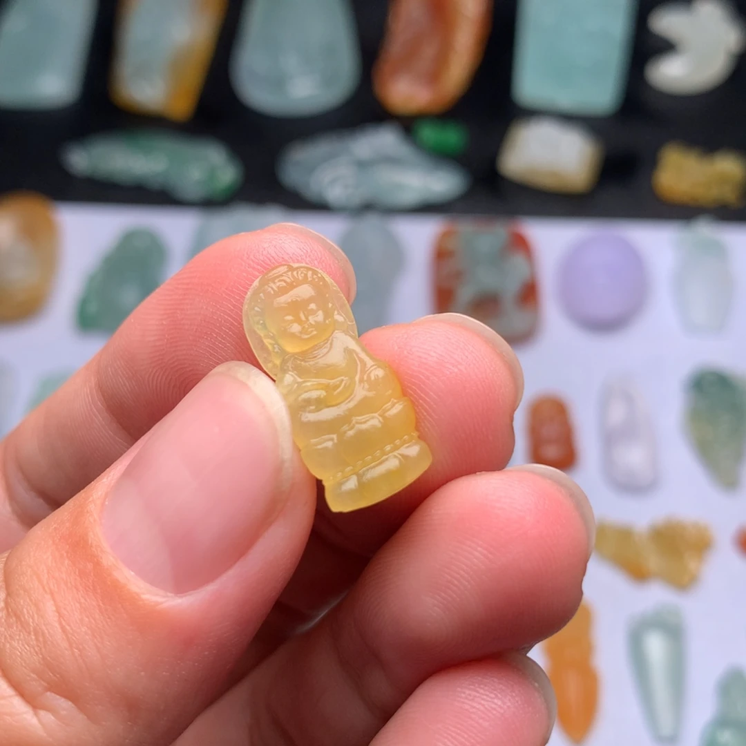 定制翡翠未镶嵌宝宝佛