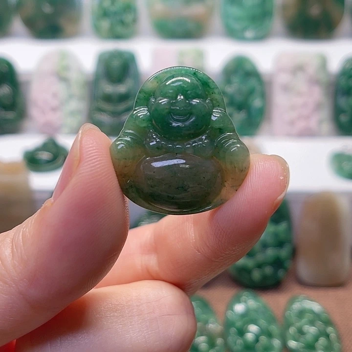 可***8独山玉未镶嵌颈饰
