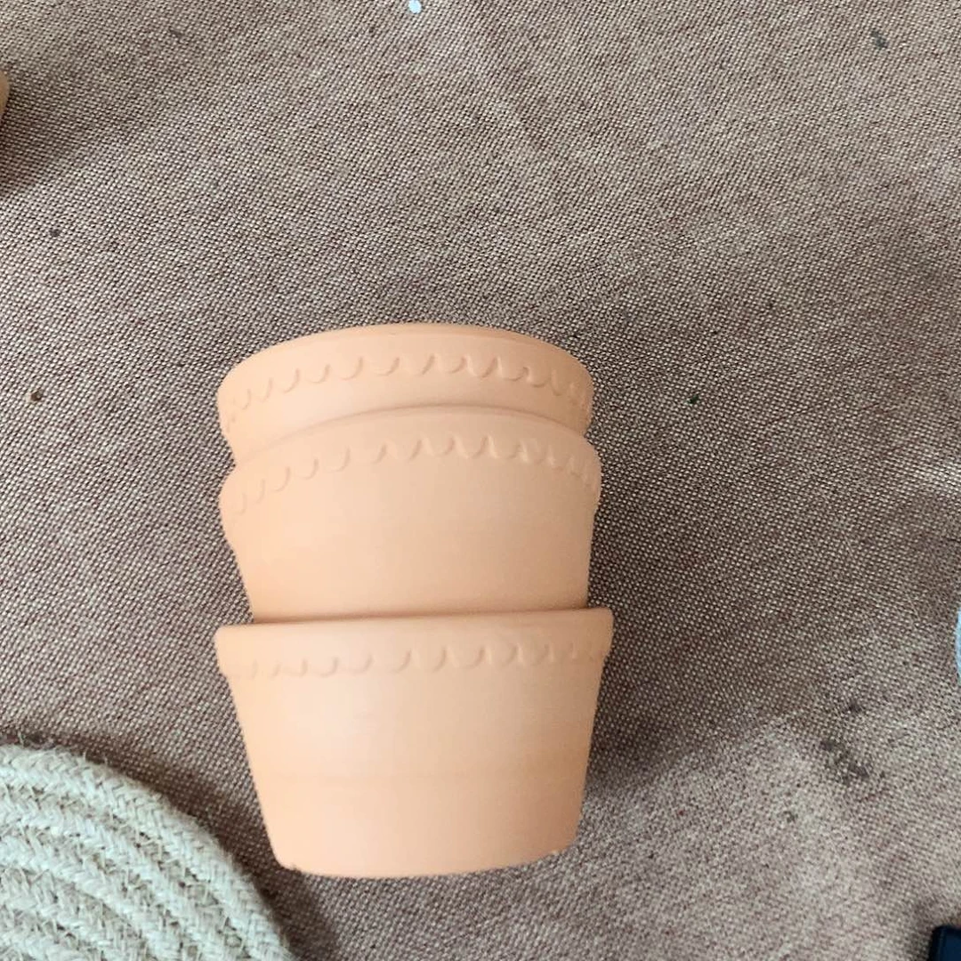 微瑕迷你赫莲娜矮盆9口5高（3个）