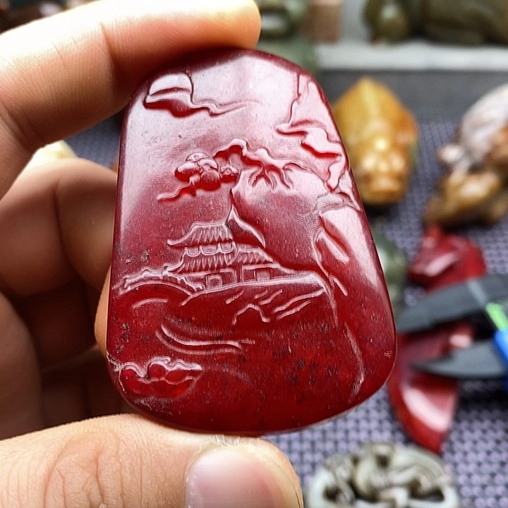 蛇纹石玉未镶嵌颈饰