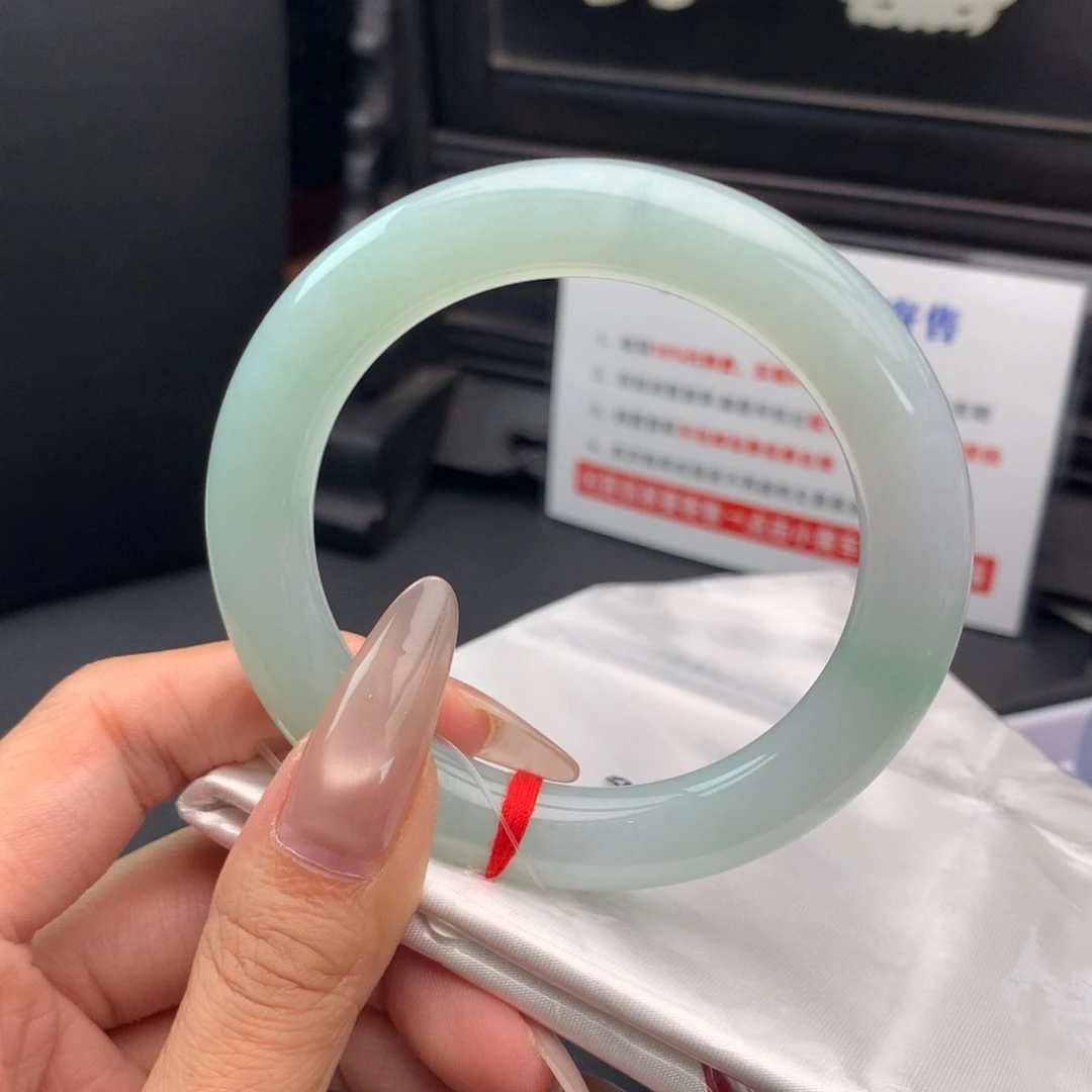 翡翠未镶嵌手镯26