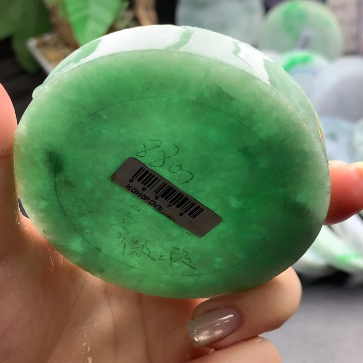 未镶嵌手镯定制翡翠