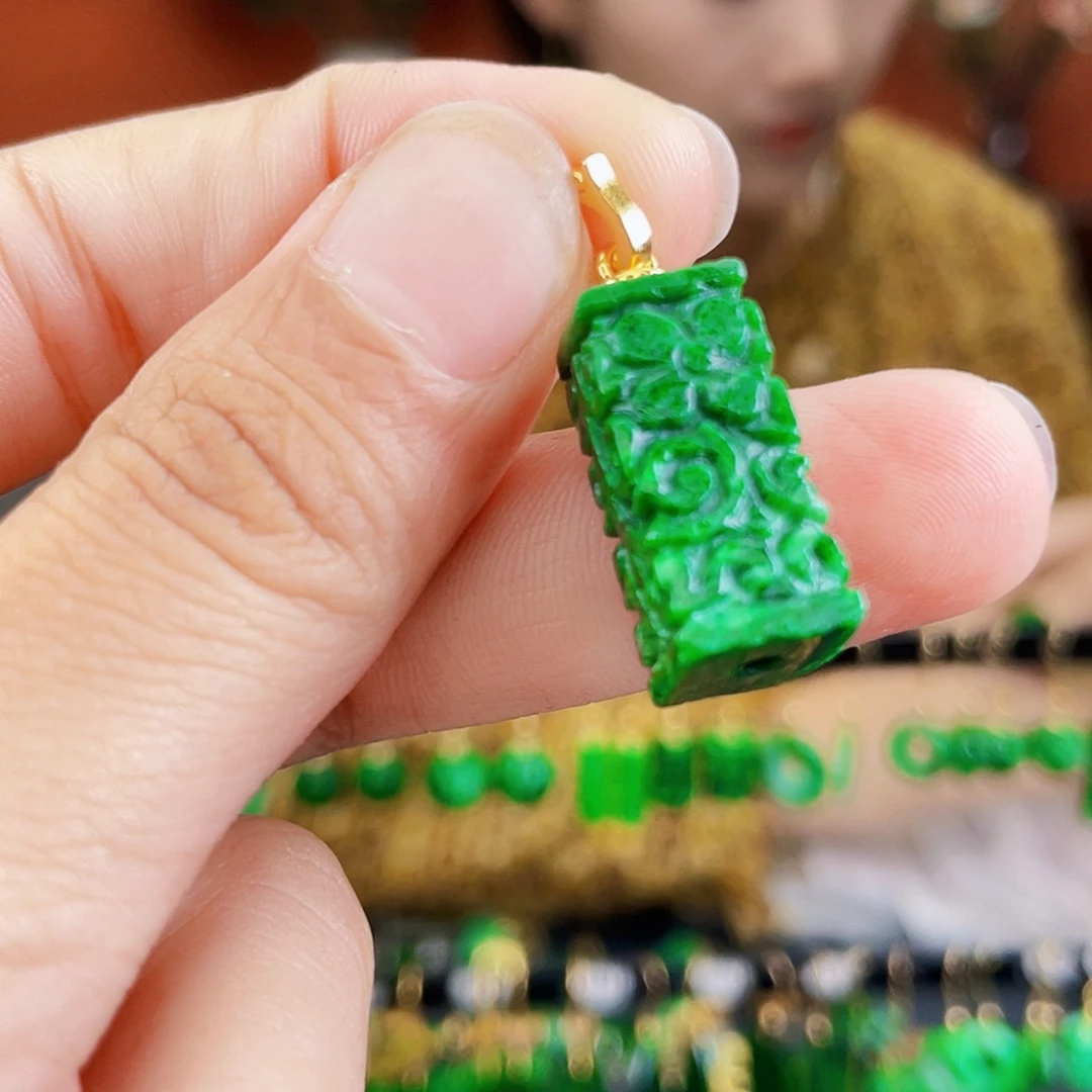 翡翠未镶嵌耳饰饰品