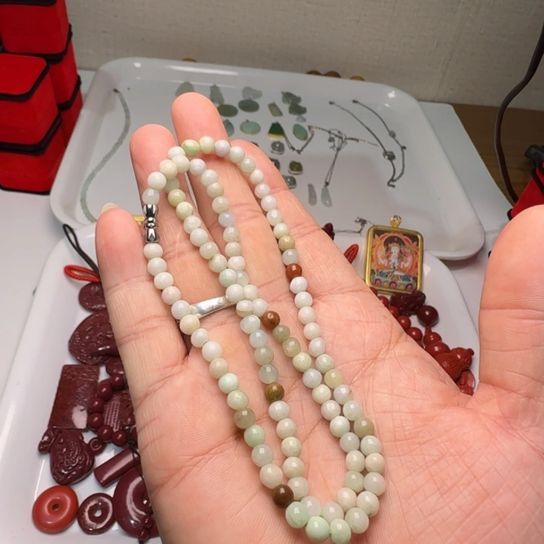 翡翠未镶嵌颈饰转运珠