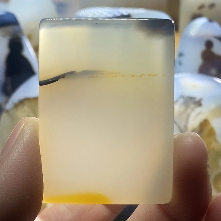 未镶嵌颈饰玛瑙/玉髓大*