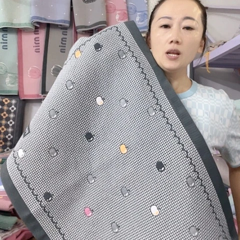 棉特价处理黑色小苹果