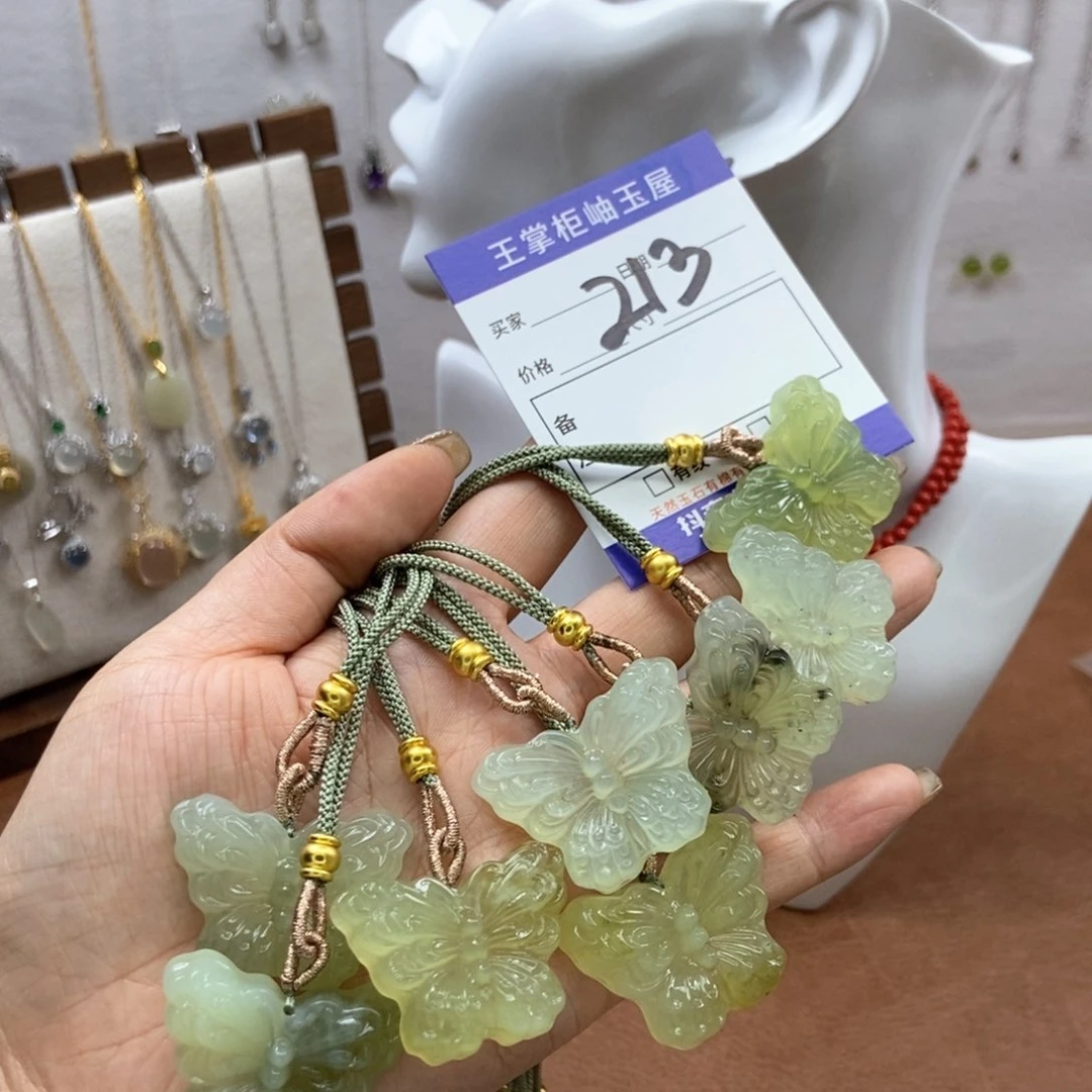 岫玉吊坠吊坠未镶嵌多样性，发一个