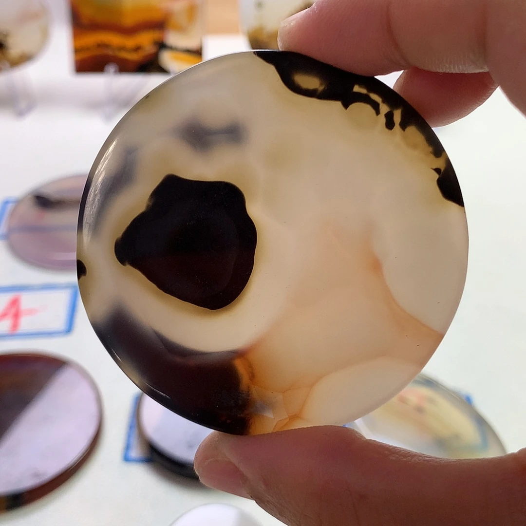 玛瑙/玉髓未镶嵌珠宝半成品