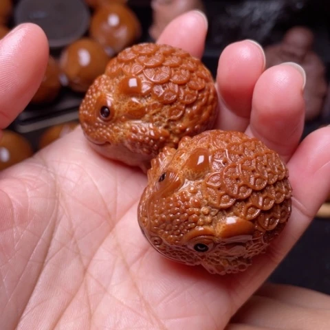 【闪购商品】手串/手链橄榄核37左右金币金蝉手球