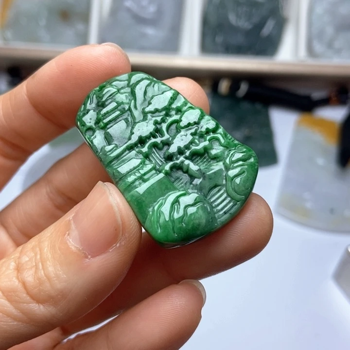 翡翠未镶嵌挂件翡翠