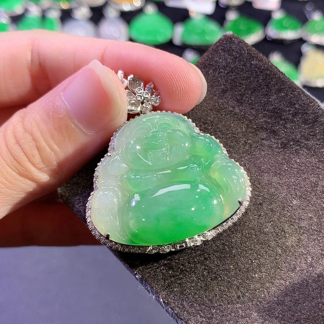 翡翠18K金镶嵌吊坠(赠链)