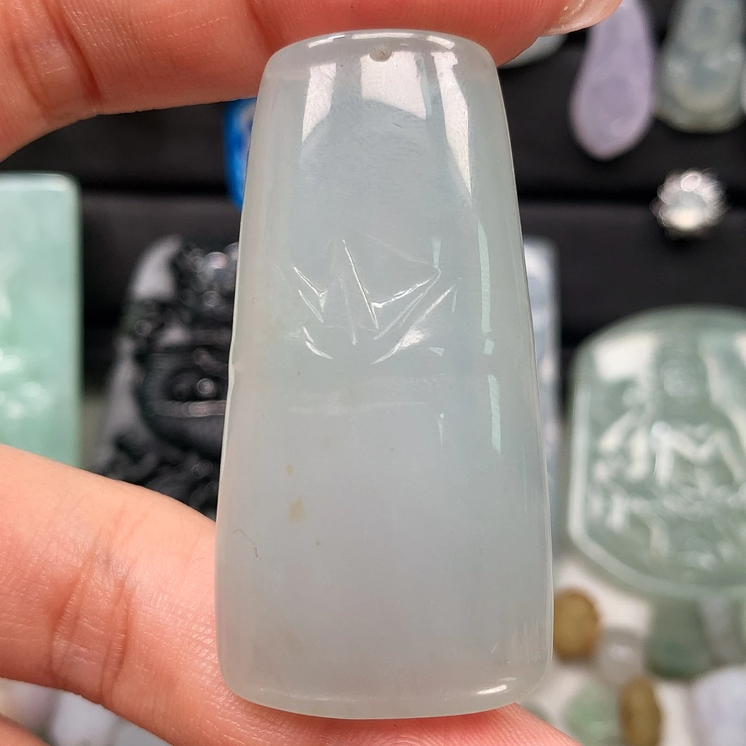 翡翠未镶嵌颈饰竹节玉牌