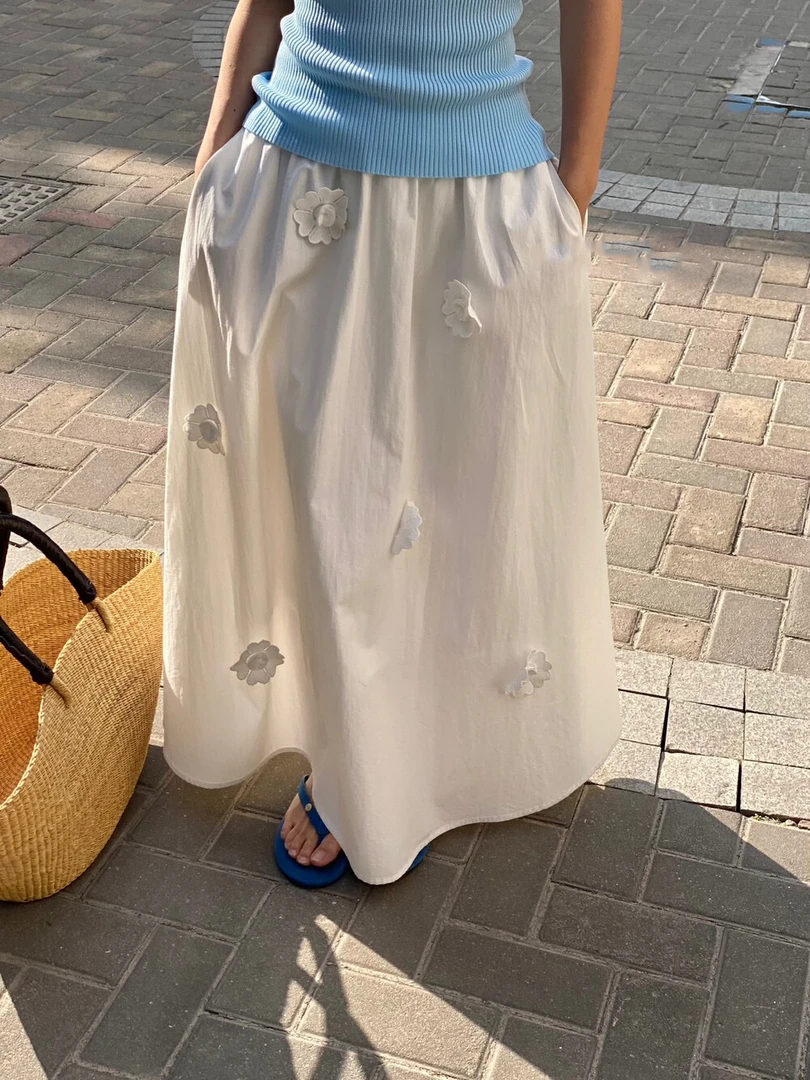 韩系白色手工花朵装饰春季新款时尚百搭A字裙摆高腰长裙半身裙