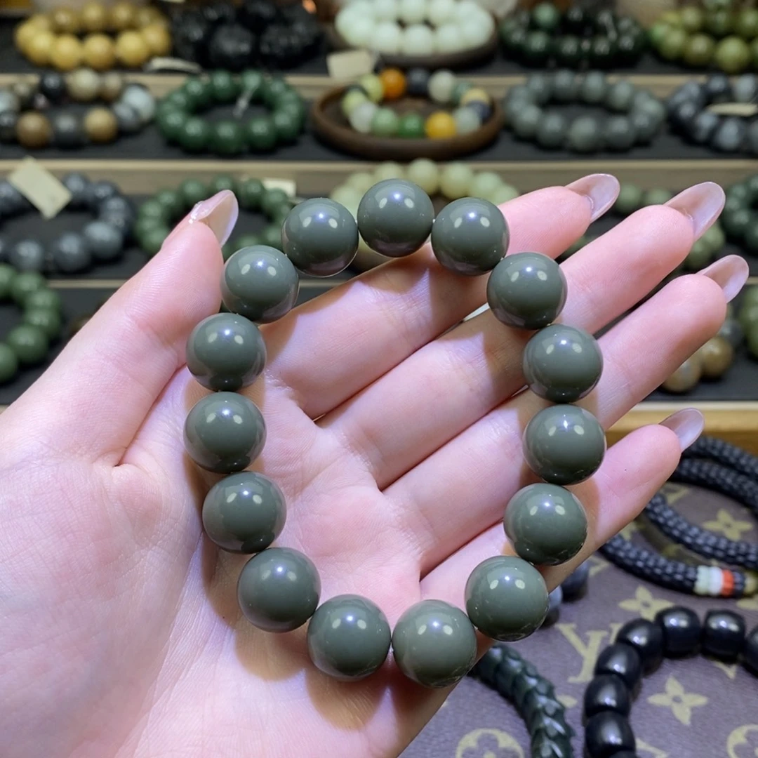 和田玉手串未镶嵌