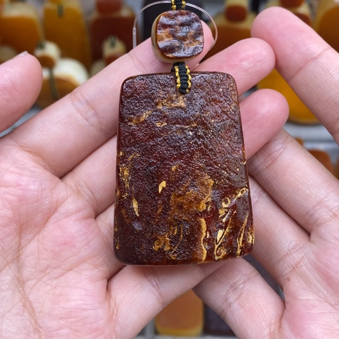 琥珀未镶嵌珠宝奇石