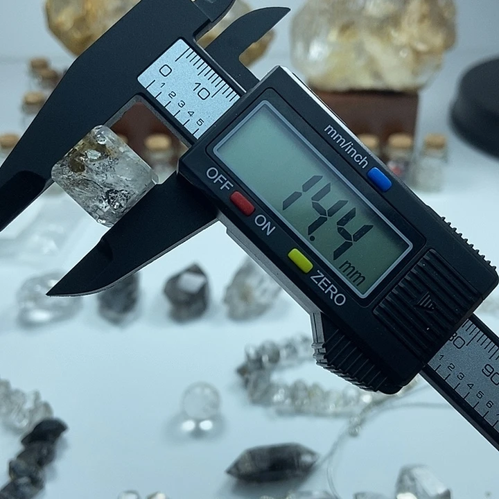 水晶颈饰未镶嵌晶中晶魔方