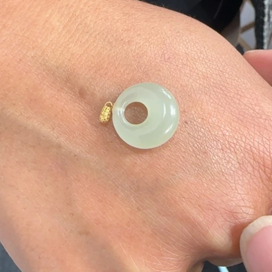 和田玉颈饰18K金镶嵌高冰无包容晴水，公主扣1.5