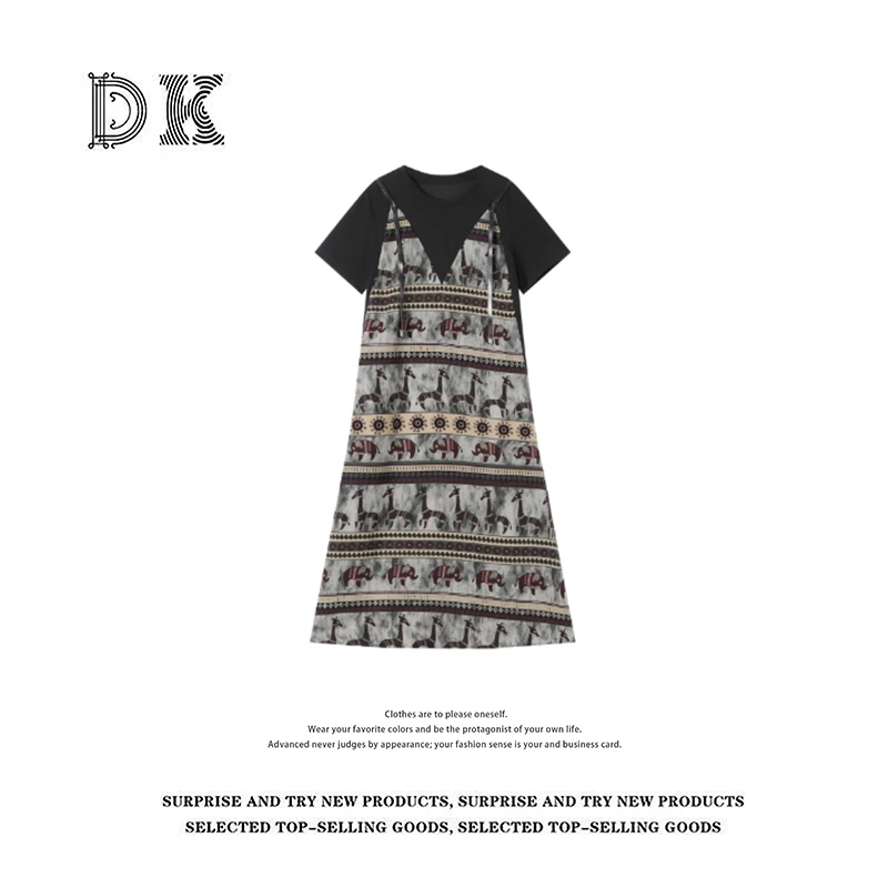 DK 2025女装 夏季设计感印花拼接假两件圆领短袖连衣裙 60188