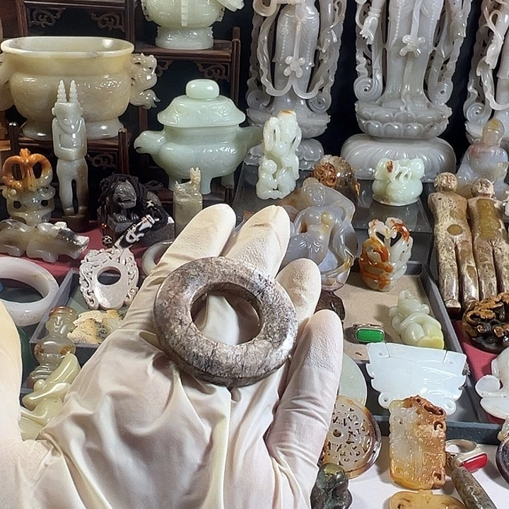 和田玉（糖玉）未镶嵌颈饰