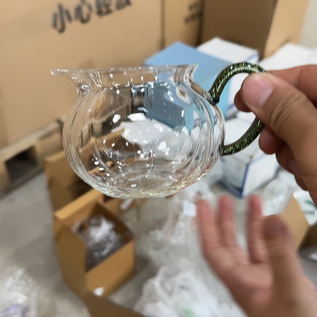 558号高硼硅黑金南瓜公杯