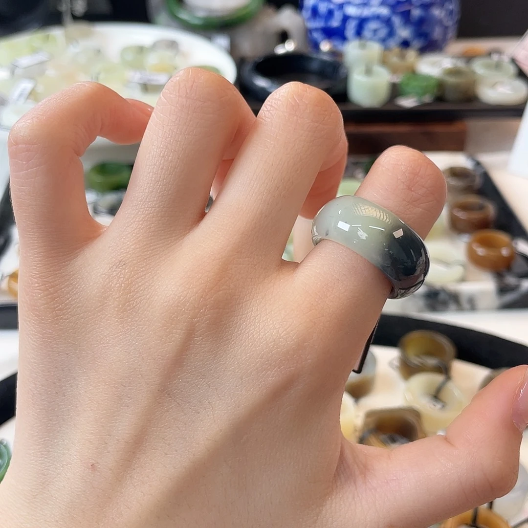 和田玉未镶嵌戒指c50 半墨青花轮胎16.8