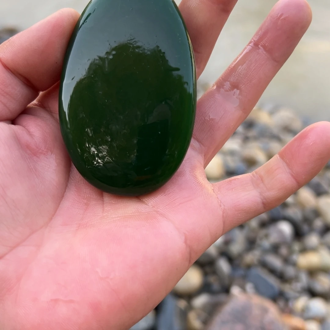 和田玉（糖玉）未镶嵌珠宝奇石