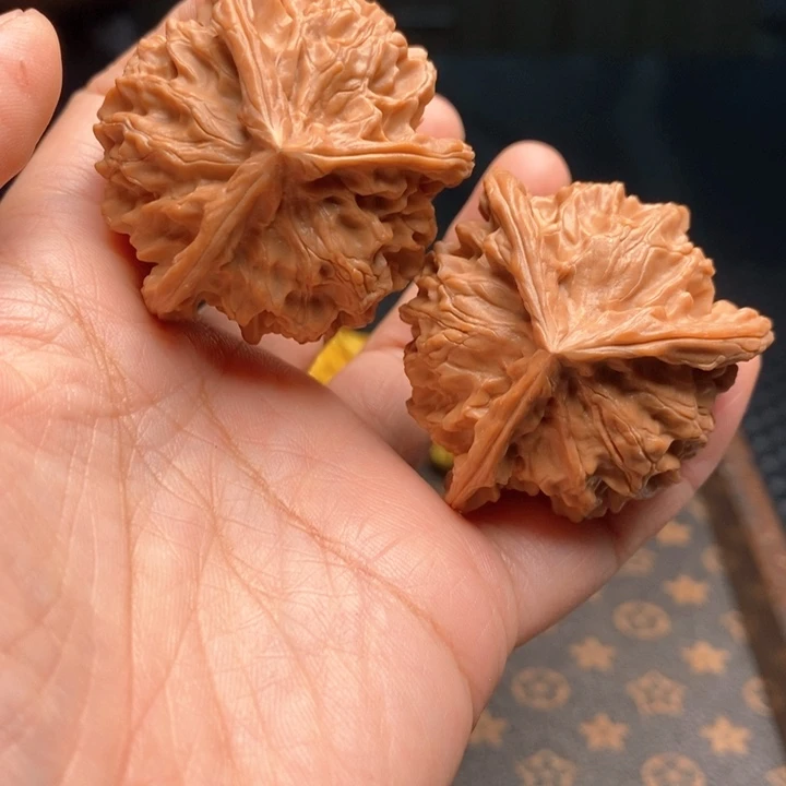文玩核桃把件毕业三棱42尺