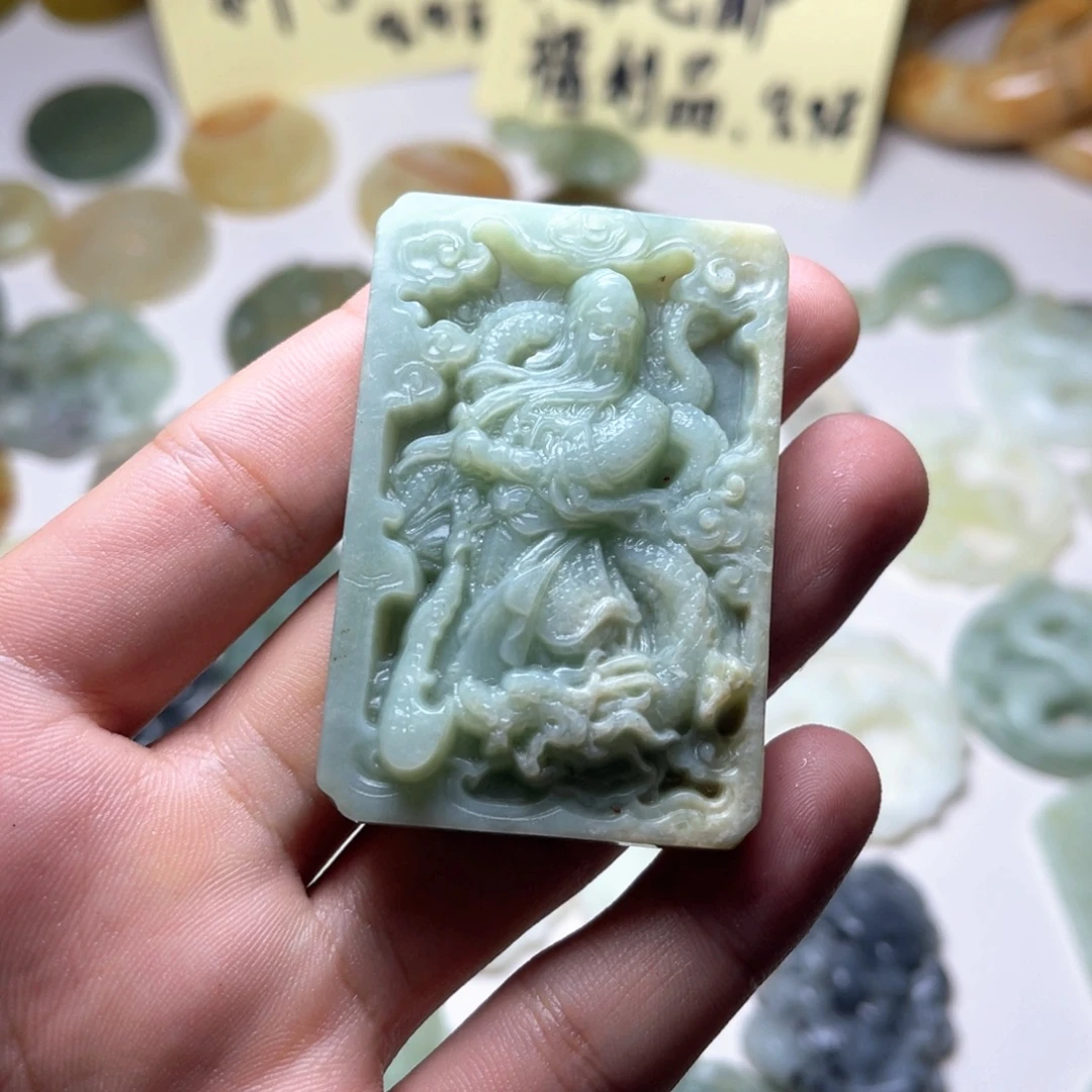 未镶嵌蛇纹石玉颈饰