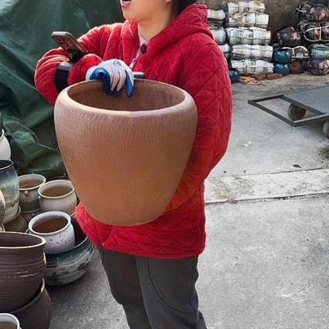 口28高30瑕疵底裂一个。