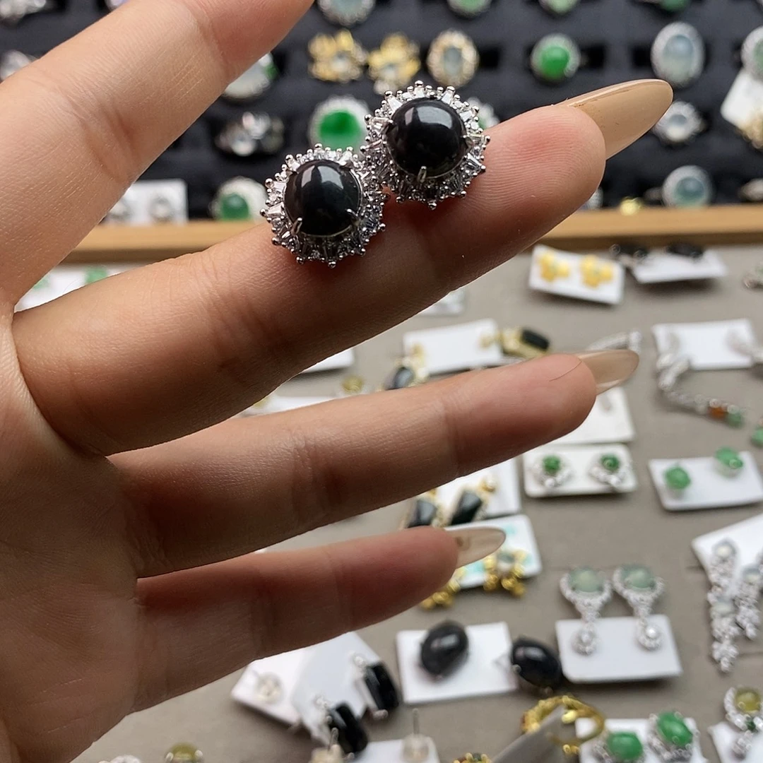 翡翠未镶嵌戒指翡翠