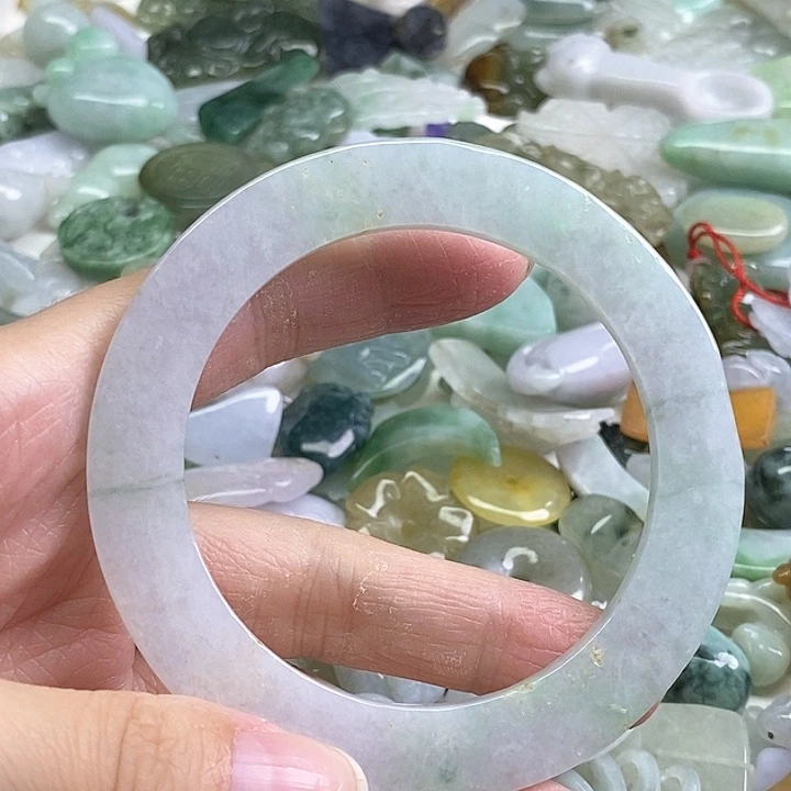 翡翠未镶嵌颈饰天然翡翠55.7圈口